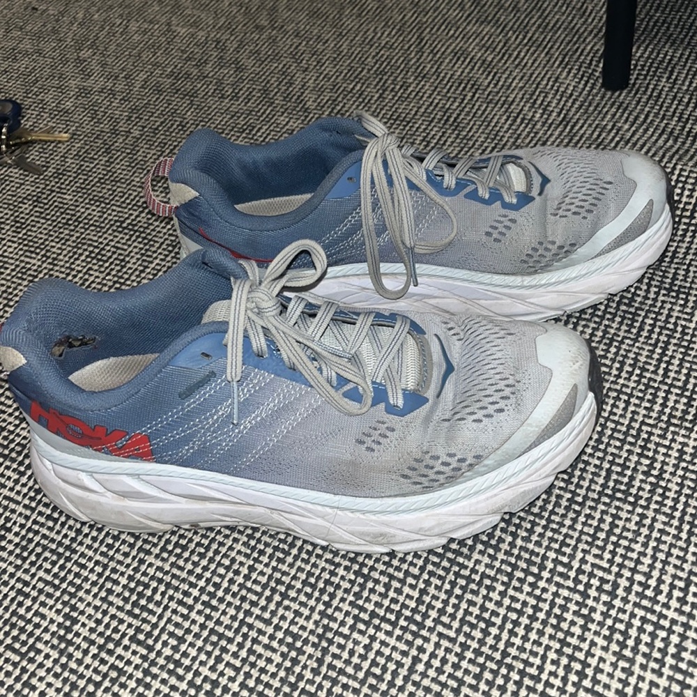 Hoka sneaker